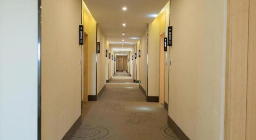 Greentree Inn Suzhou Taicang City Liuhe Town Tinghai Road Express Hotel Dış mekan fotoğraf